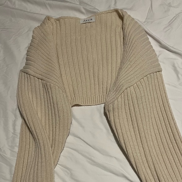 LEWKIN cream shrug bolero (s/m); Korean fashion - Picture 5 of 5